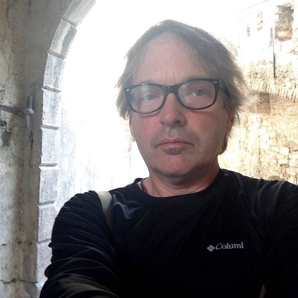 Dr. Peter  Dedek